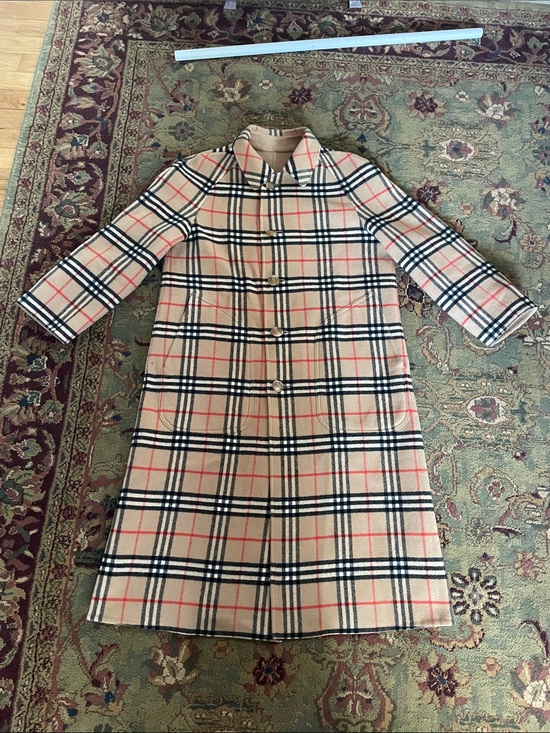 Burberry Jackets & Blazers - Burberry’s Vintage 100% wool reversible trench coat USED